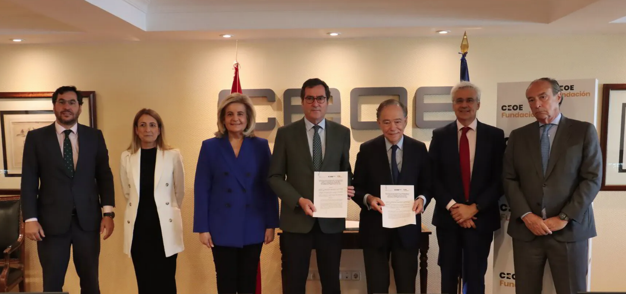 La Fundación CEOE y la Fundación del Teatro Real firman un convenio para el impulso de la cultura en las empresas