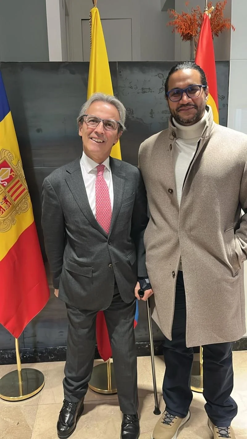 Foto: El Dr. Eduardo Ávila Navarrete, embajador de Colombia en España- César Barros, Director de Laboratorio de Territorios (LABTER).