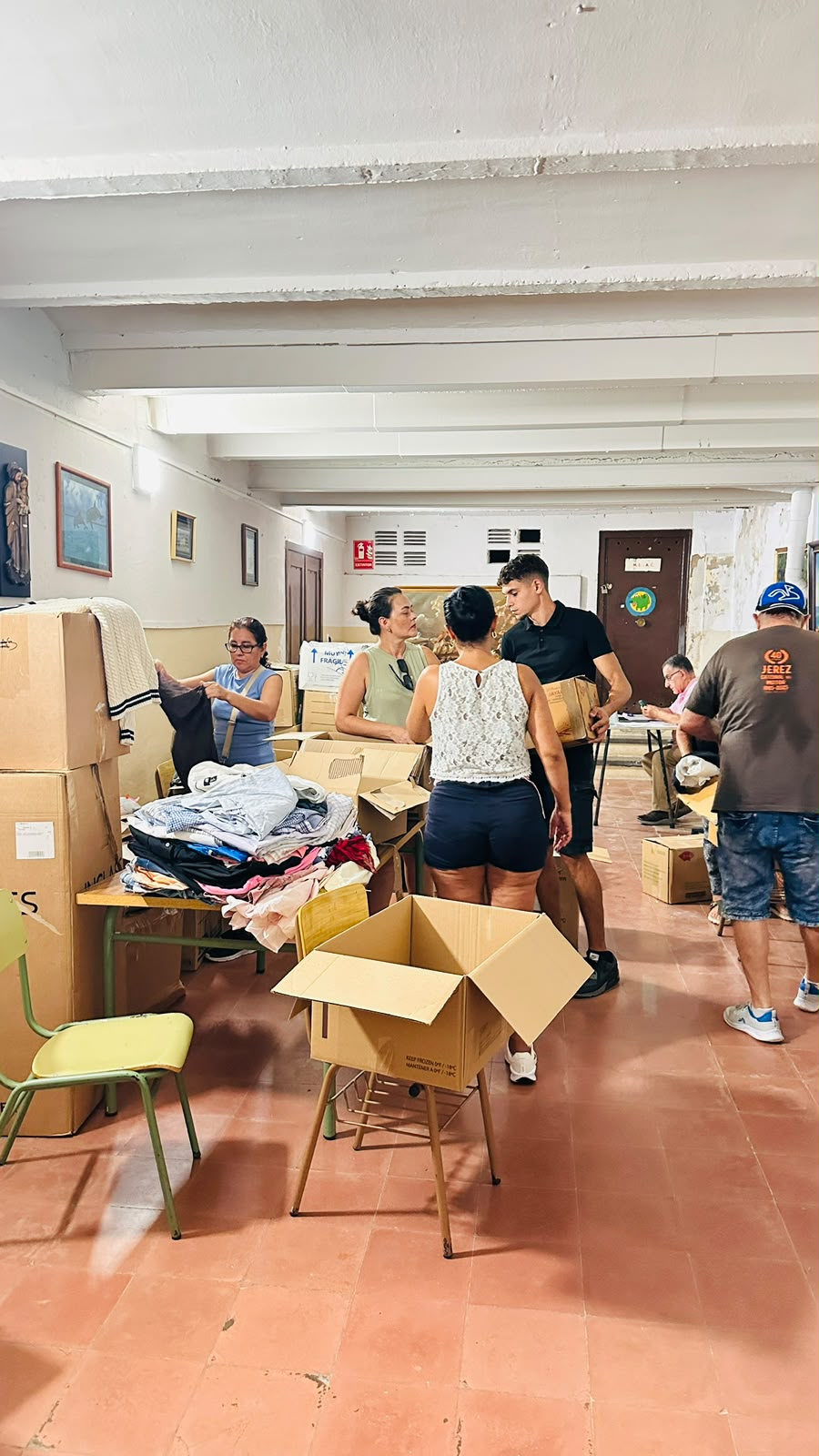 La Parroquia Mare de Déu de la Llum de L’Hospitalet moviliza un ejército de voluntarios para responder a la emergencia humanitaria en Colombia