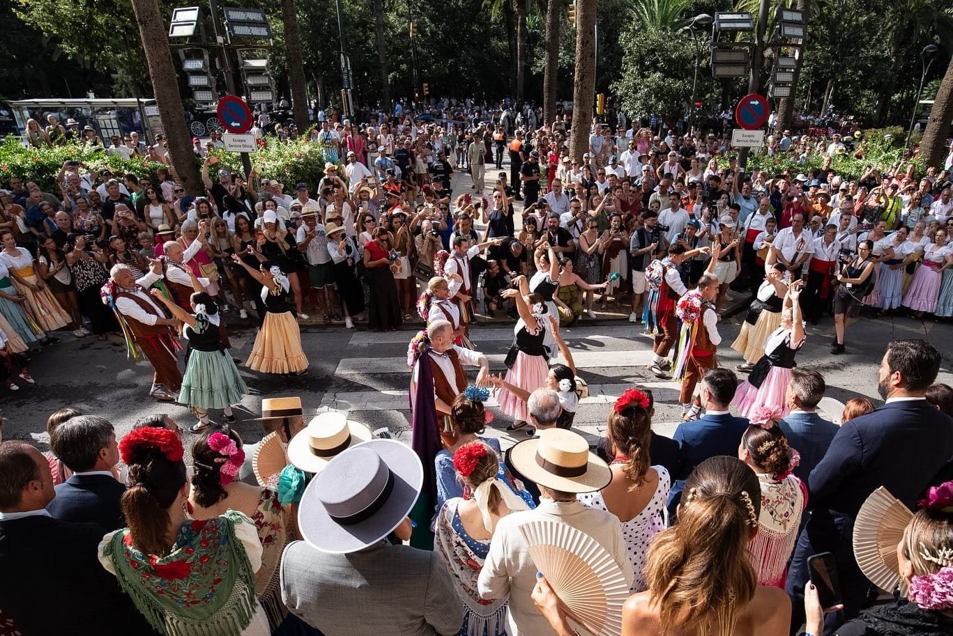 La única Romería Urbana de España proyecta la cultura, el turismo y el comercio local de Málaga